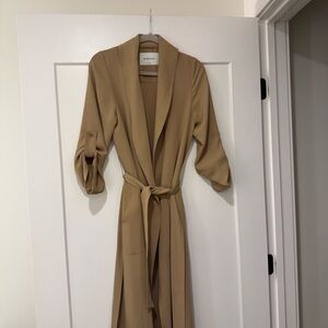 Babaton Classic Beige duster